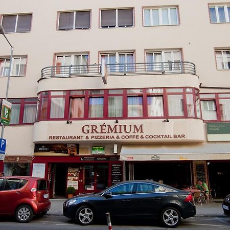 Hotel Penzion Gremium Bratysława Zewnętrze zdjęcie