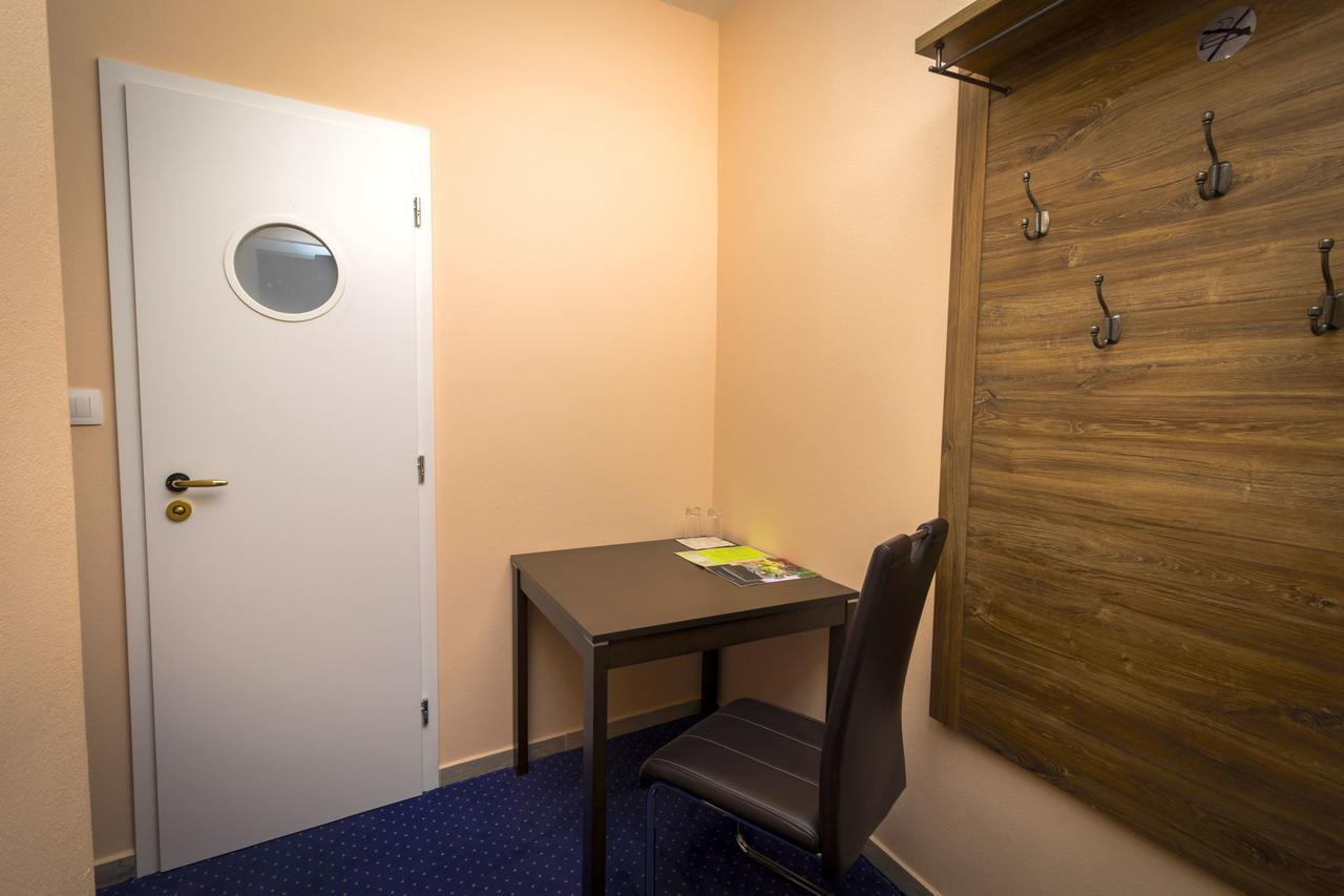 Hotel Penzion Gremium Bratysława Zewnętrze zdjęcie