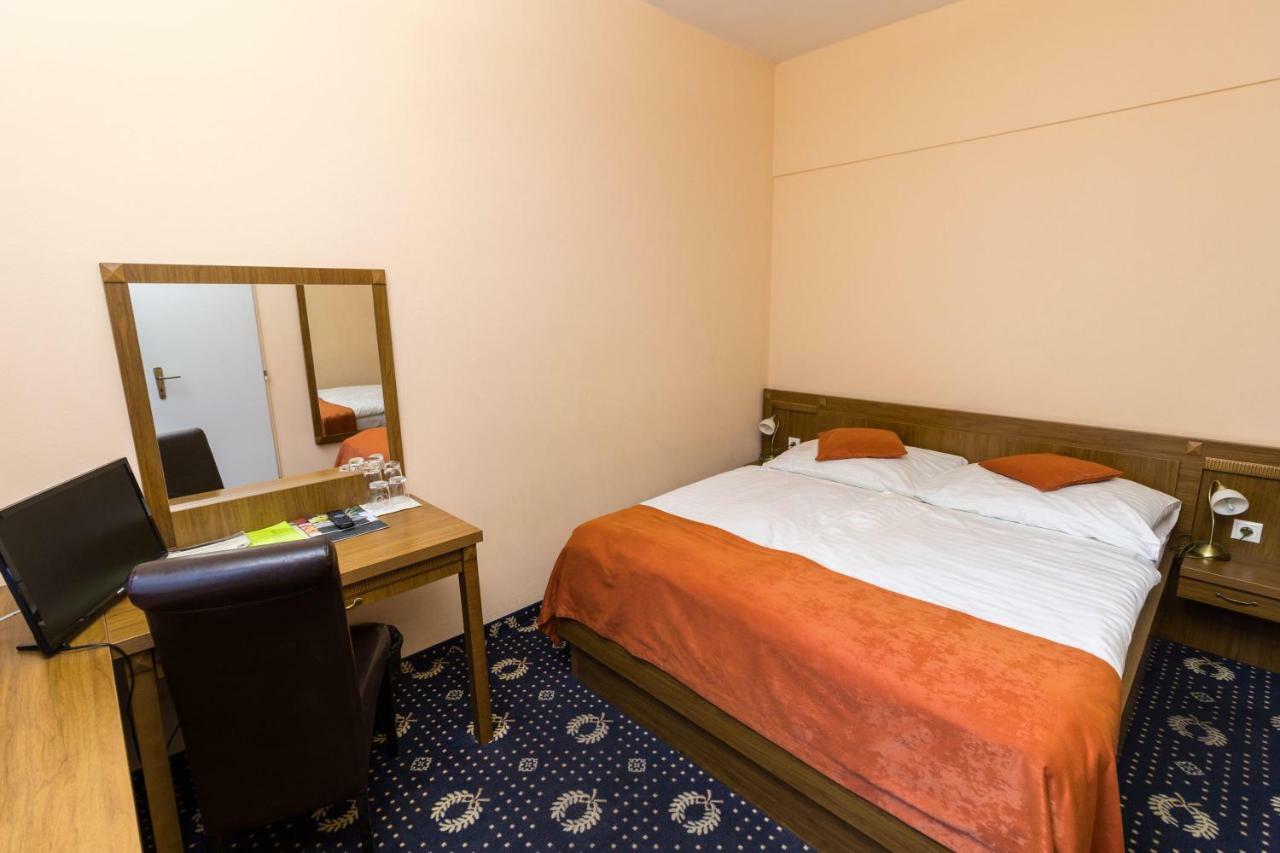 Hotel Penzion Gremium Bratysława Zewnętrze zdjęcie